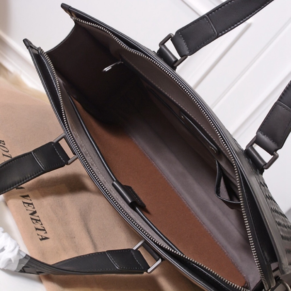 ボッテガヴェネタバッグ全体デザイン